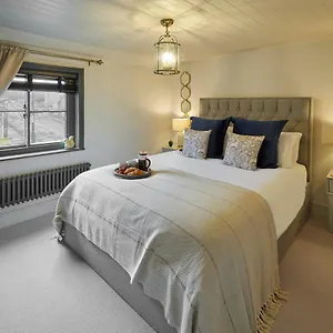 Host & - Acorn Holiday home